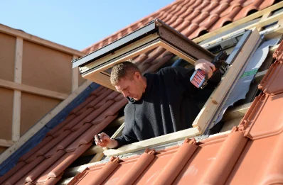 Pose de fenêtres de toit Velux à Habère-Poche